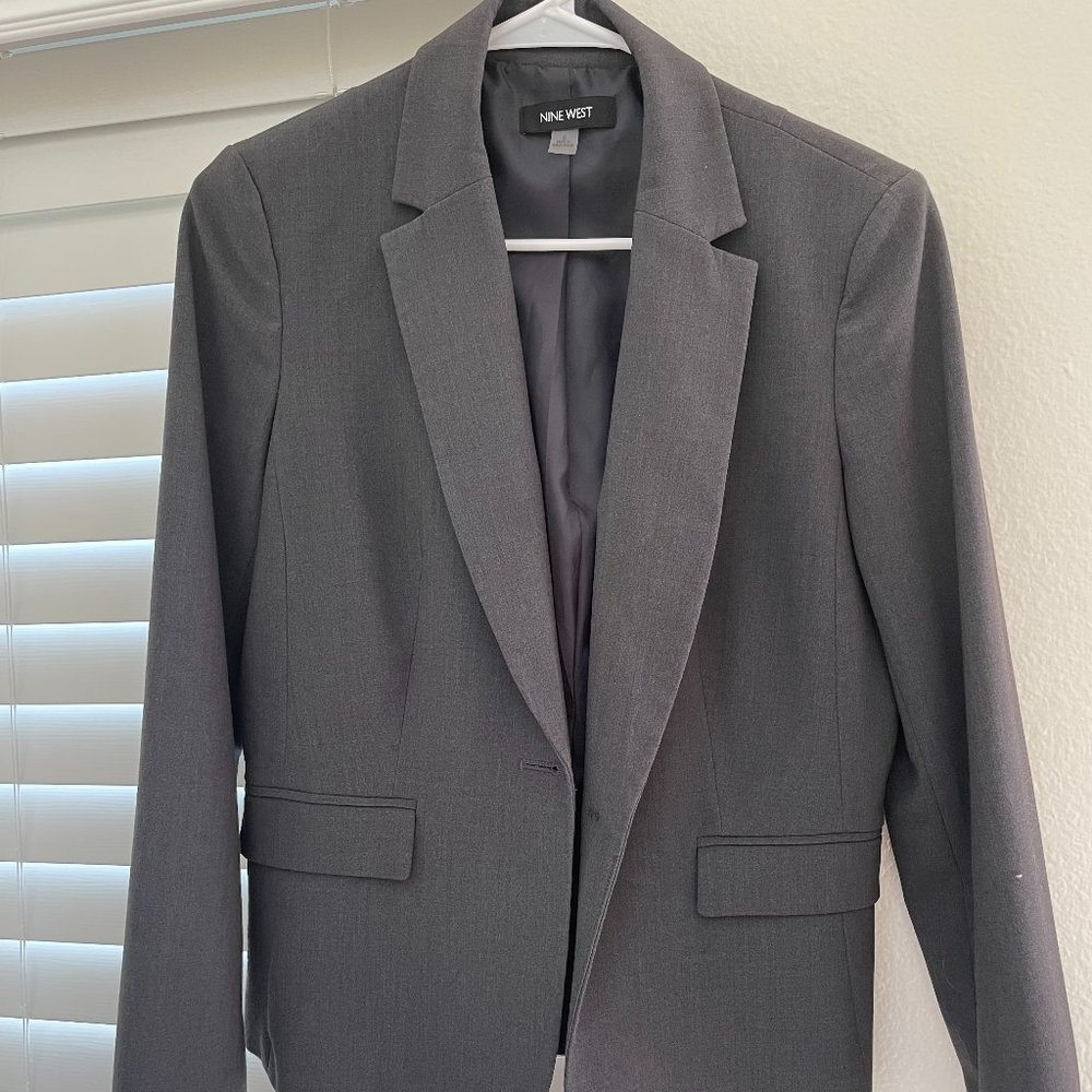 Nine West Grey Suit Jacket - Size 6